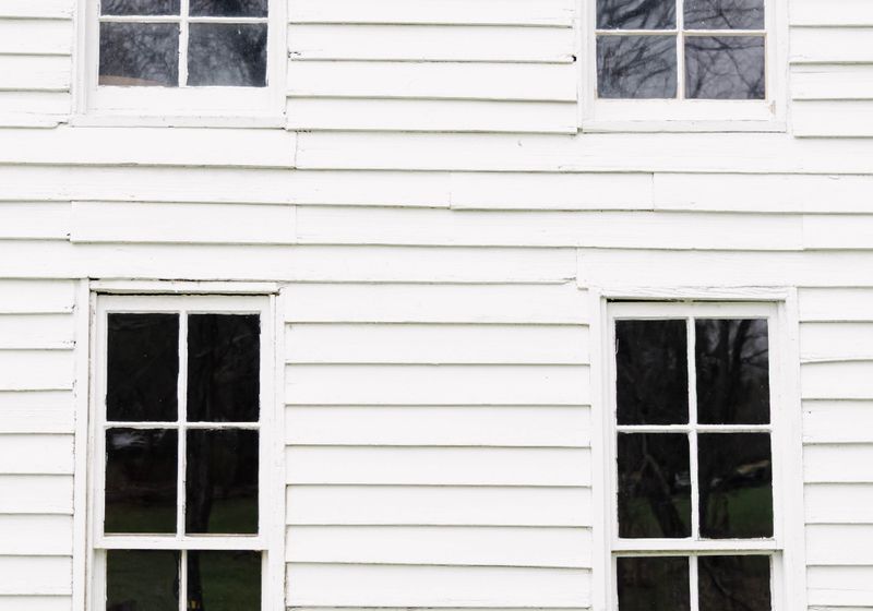 Double-hung windows installed on a Phoenix home